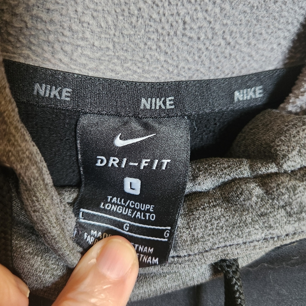 Nike Dri Fit Swoosh Men's Two-Tone Black and Gray Hoodie- Size Large - Picture 5 of 6